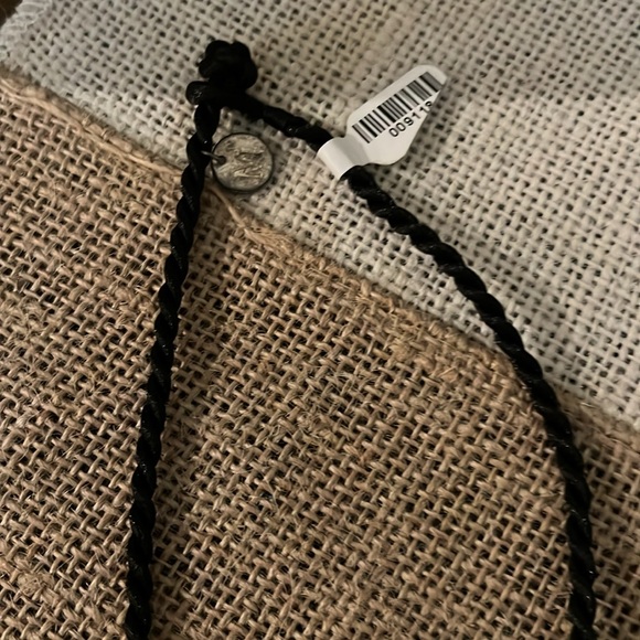 NECKLACE - Picture 2 of 4